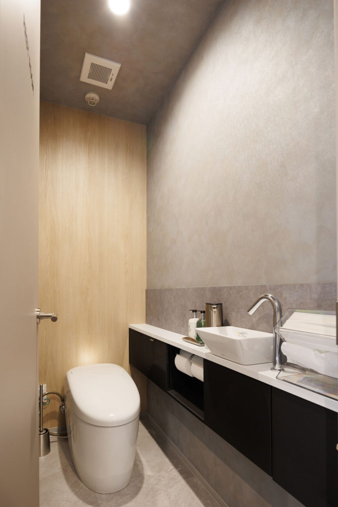 GENUINEGOLFインドアゴルフスクールトイレ